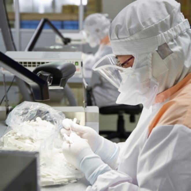 第一工場 化粧品、生活用品関連のプラスチックパーツの成形に対応します。